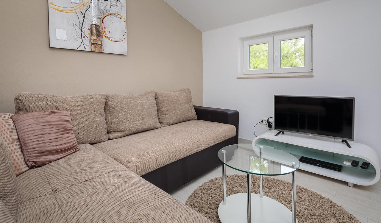 Pavao Apartments ヴルボスカ エクステリア 写真